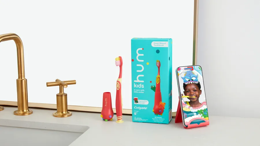 hum Kids Smart Manual AR Toothbrush Colgate