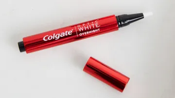 colgate optic white overnight whitening pen opened